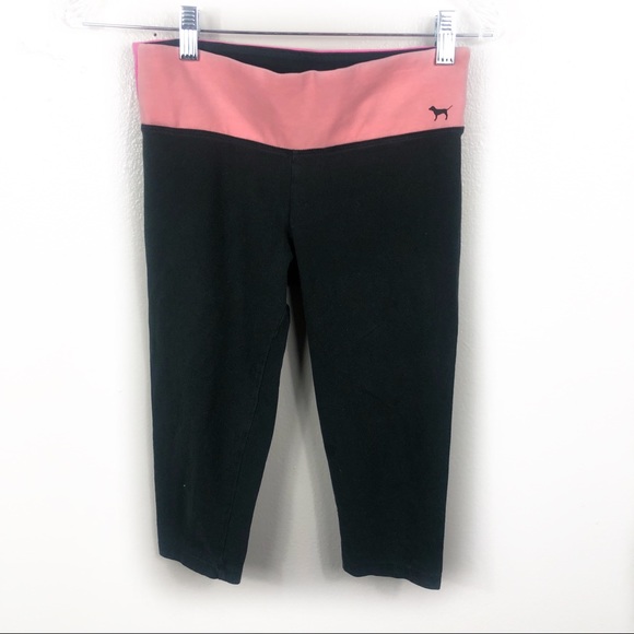 ✨SOLD✨ PINK Victoria's Secret Yoga Capris Size - Picture 2 of 4